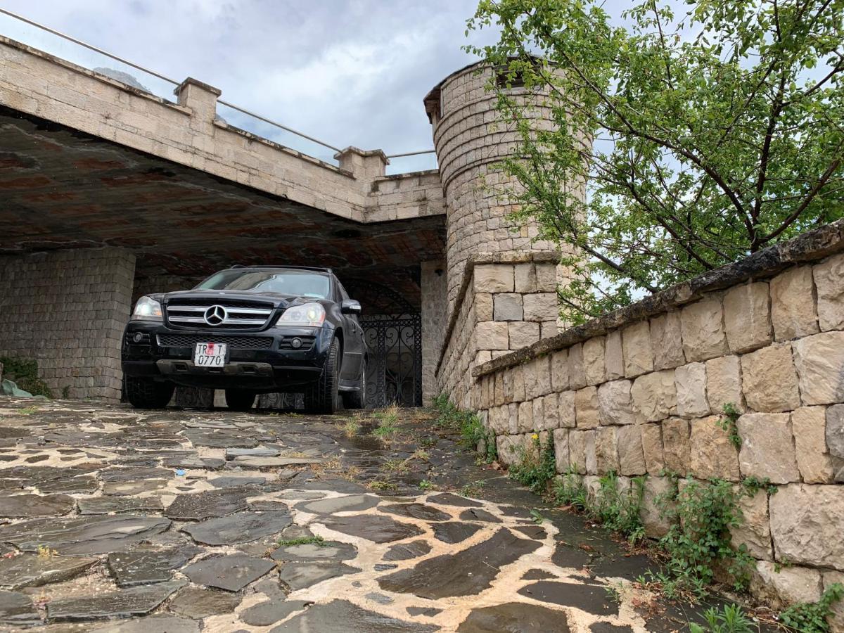 Celaj “the Castle” Villa *